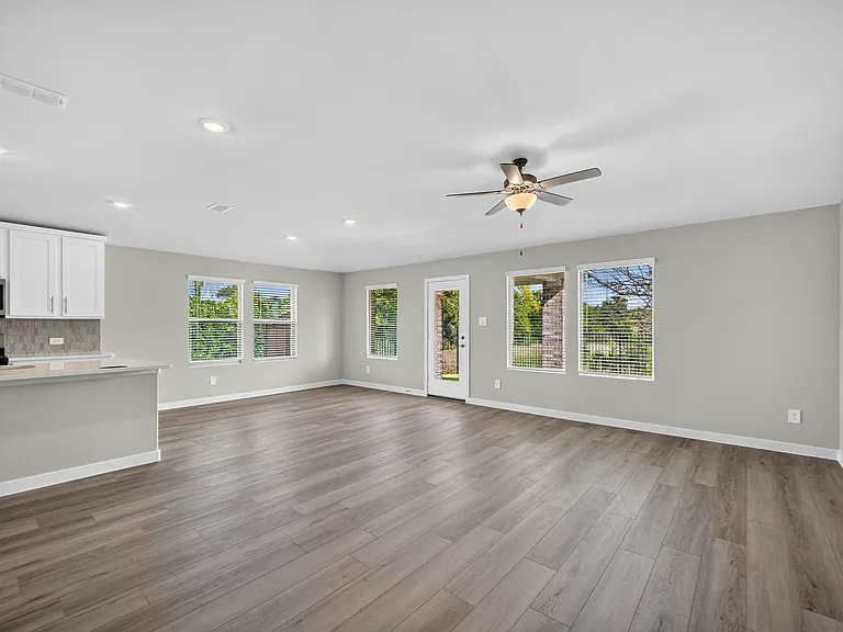 1930 Furlong Dr — Photo 9