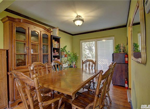 3rd image of 104 Lincoln Ave