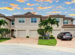 527 SW Glen Crest Way, Stuart, FL 34997