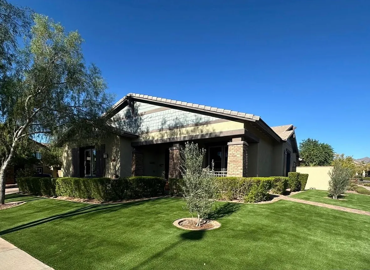 5 bed, 3576 sqft, $4,200 — Photo 1
