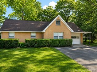 428 N Bond St, Scottsburg, IN 47170
