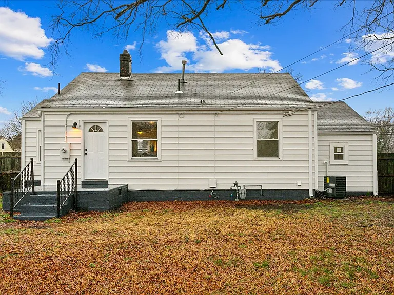428 Hampton Roads Ave — Photo 31