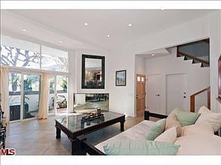 1st image of 1592 Palisades Dr