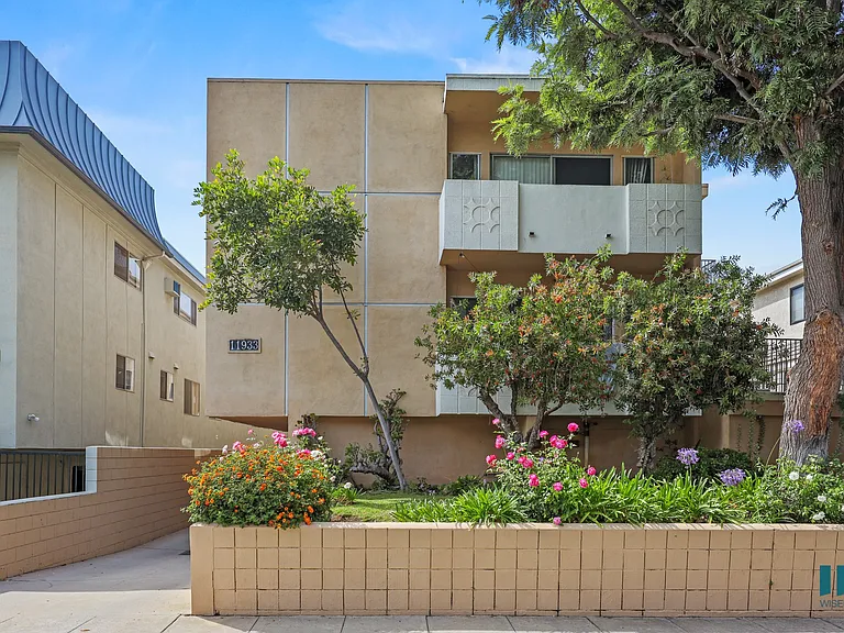 Street View of Darlington Home by Wiseman