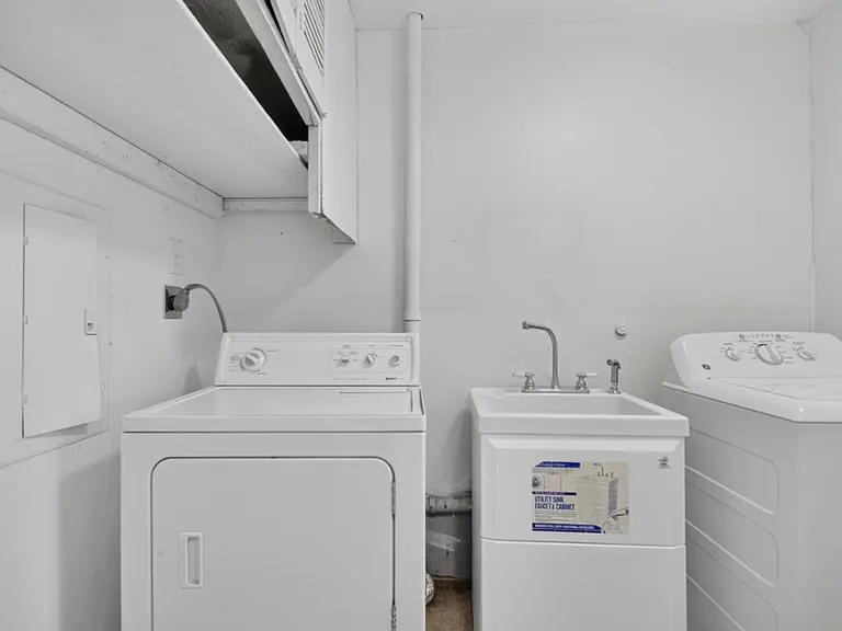 822 N Hughes St — Photo 17