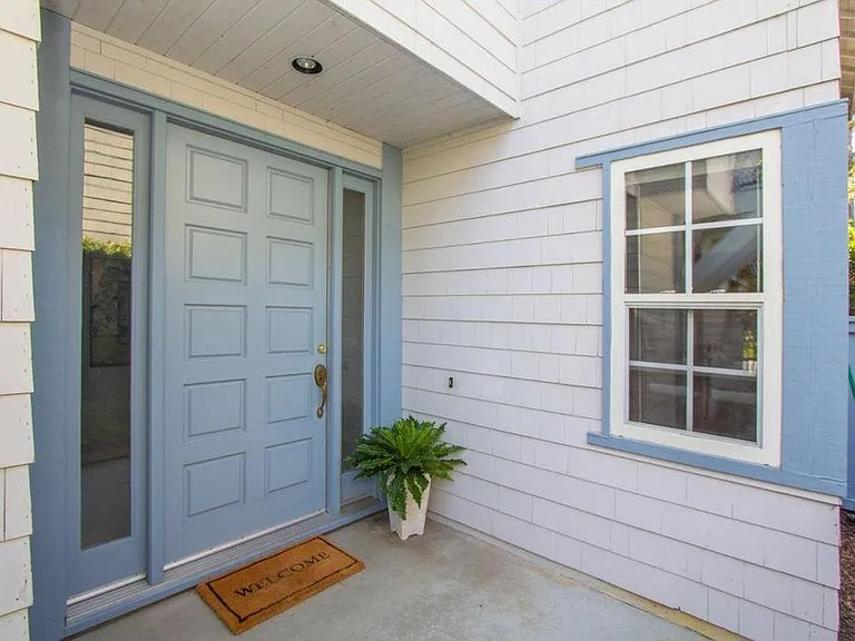 Dockside Cir — Photo 3