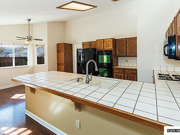 5th image of 1688 Lantana Dr