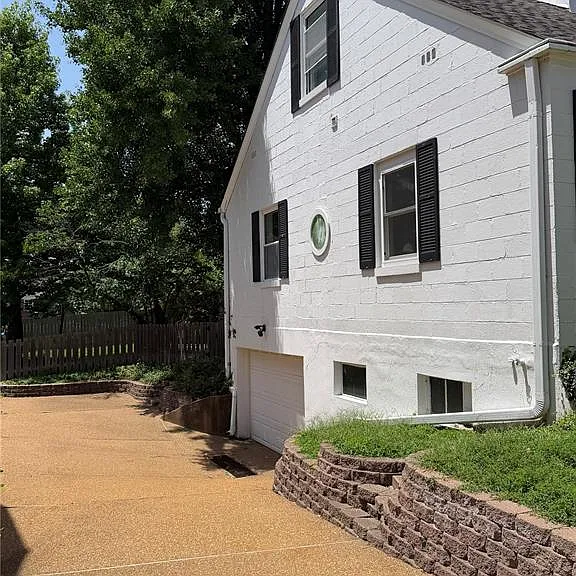 1923 Parkridge Ave — Photo 13