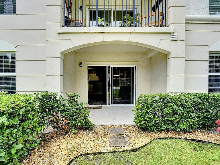 1106 Tuscany Way — Photo 14