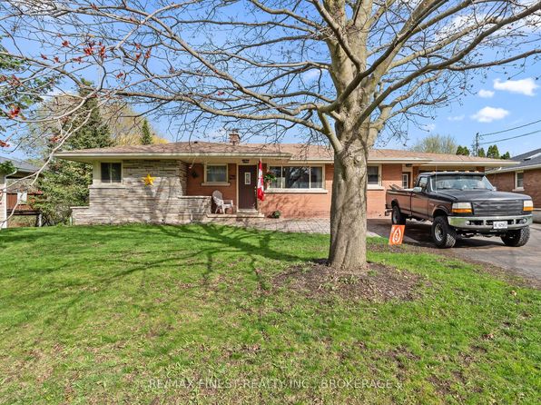 440 Southwood Dr, Kingston, ON K7M 5P6