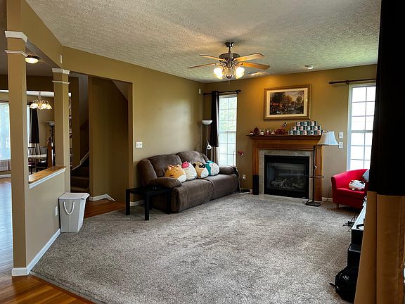 3rd image of 3244 Spalding Dr