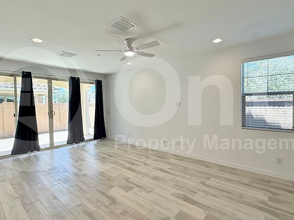 5th image of 636 S Jacana Ln