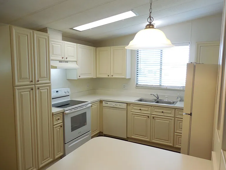 2055 S Floral Ave #50 — Photo 3