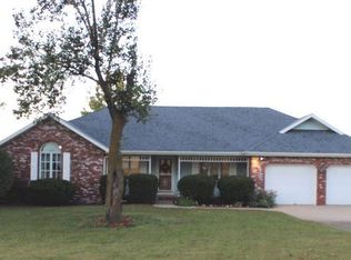 1037 Monarch Dr, Nixa, MO 65714