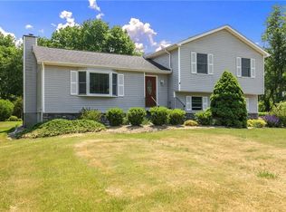 110 Sunny Ln, Stormville, NY 12582
