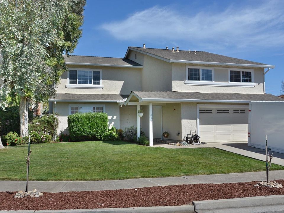 1st image of 359 Churchill Pl