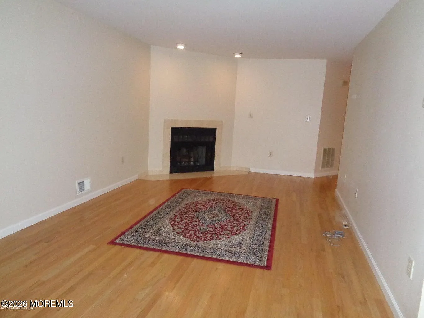 2 bed, 2.5 bath, 1756 sqft, $4,100 — Photo 4