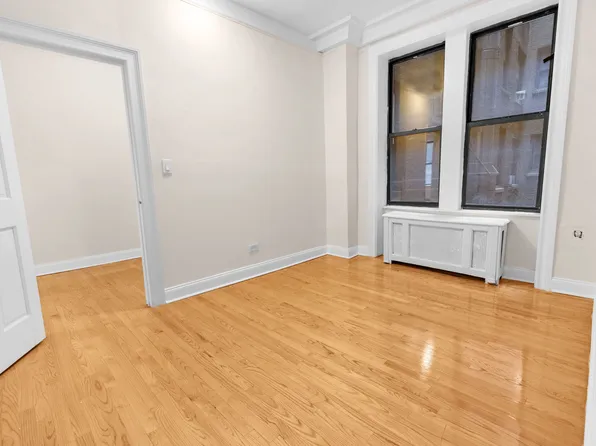 740 West End Avenue image 3 of 15