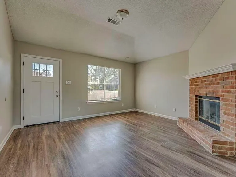 5540 Angelace Dr S — Photo 15