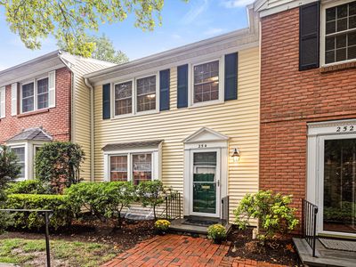 254 Park Street #254, New Canaan, CT, 06840