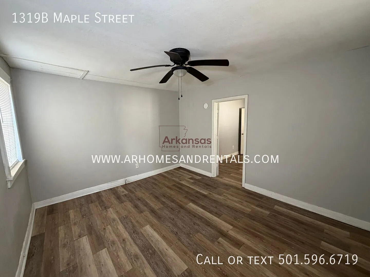 1/2 Off First Month's Rent ~ 1319B Maple Street 2 Bedrooms | 1 Bathroom — Photo 3