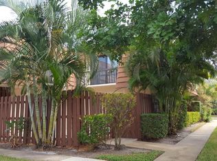 825 Center St APT 9C, Jupiter, FL 33458