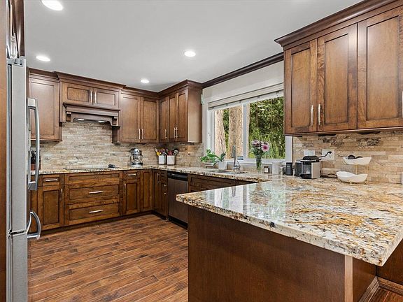 4th image of 49322 Neville Rd