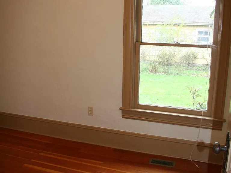 4004 SE 62nd Ave — Photo 13