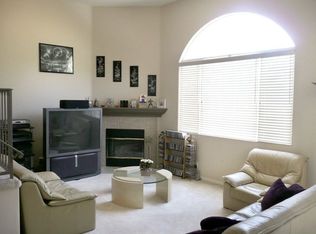 20912 Almazan Rd, Woodland Hills, CA 91364