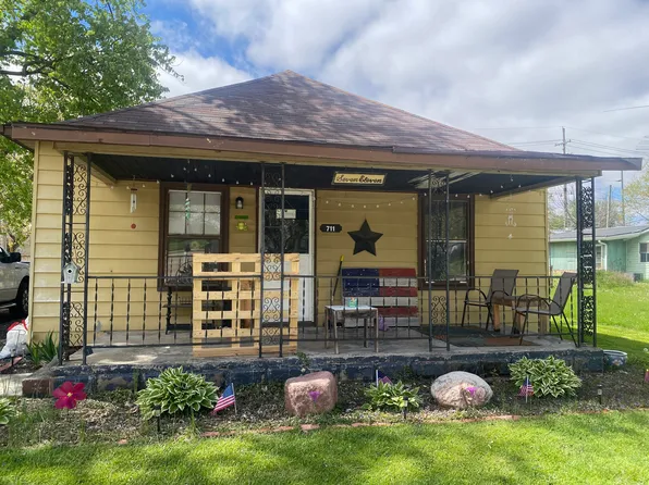 711 S Grace Ave, Crawfordsville, IN 47933