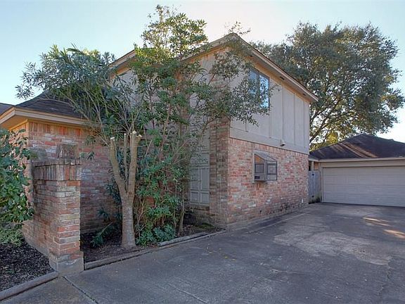 2nd image of 12239 Rocky Knoll Dr