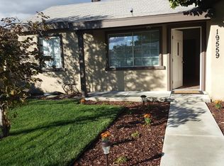 19559 Vanowen St, Reseda, CA 91335