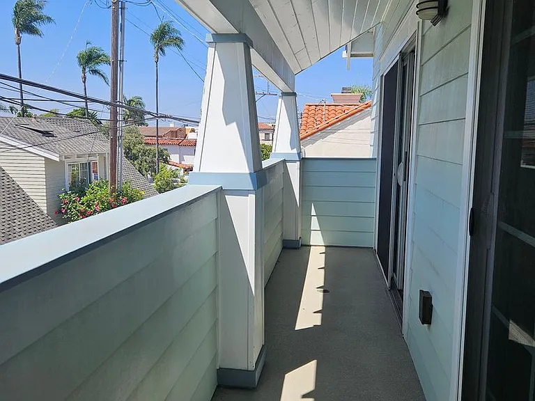 816 F Ave — Photo 11