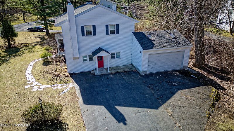 3rd image of 1 Schuyler Hills Road