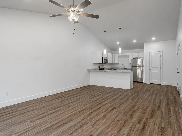 The Aviator Apartments — Photo 3