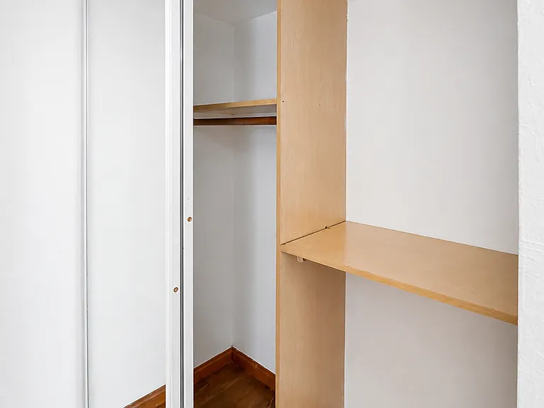 1112 N Kingsley Dr #9 — Photo 6