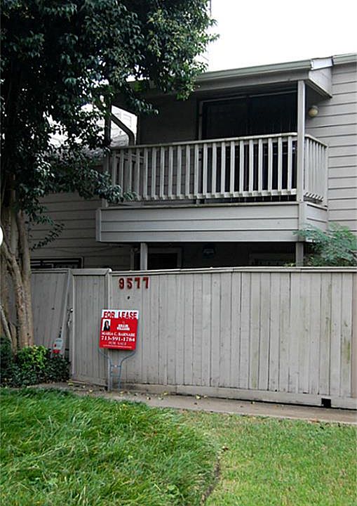 1st image of 9577 Pagewood Ln #9577