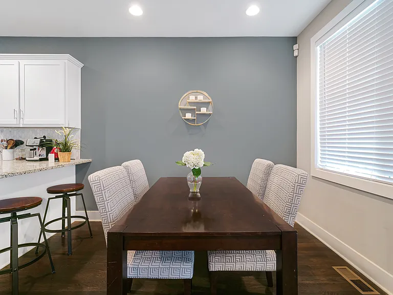 2202 Sheridan Rd — Photo 30