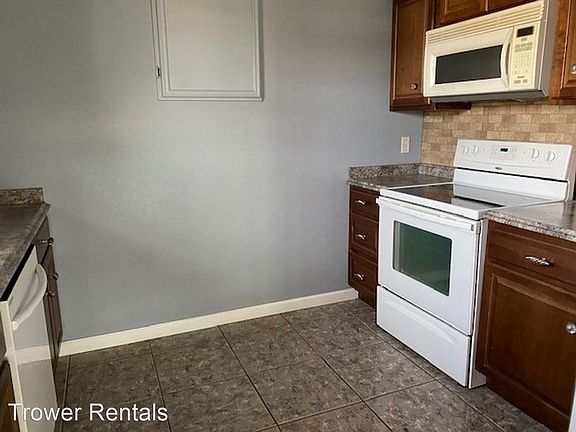 5th image of 6105 Fort Worth Ave Unit B