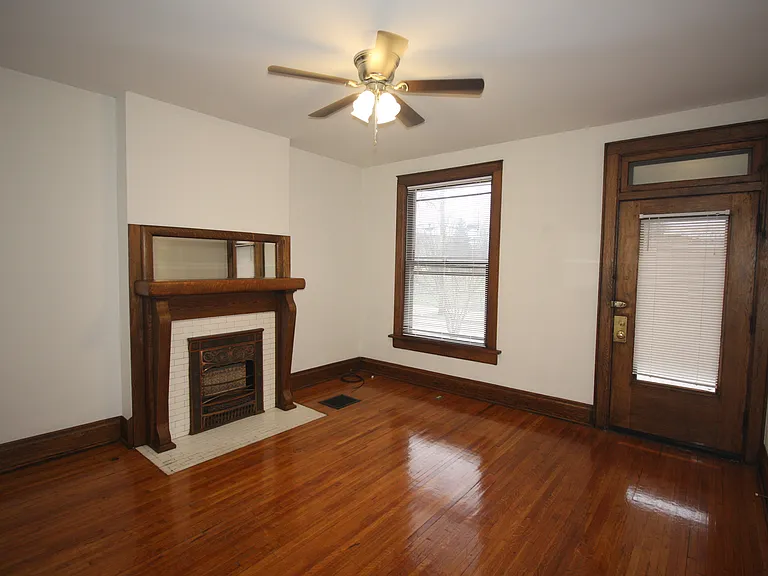 74 W Greenwood Ave — Photo 7