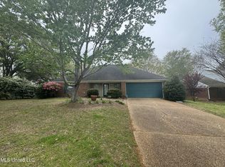 304 Pebble Creek Dr, Madison, MS 39110