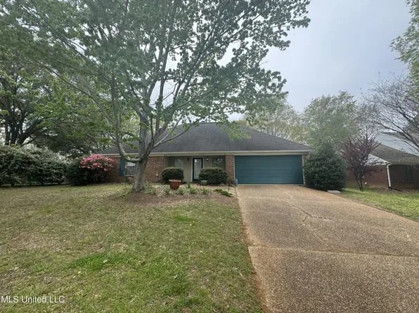 304 Pebble Creek Dr, Madison, MS 39110