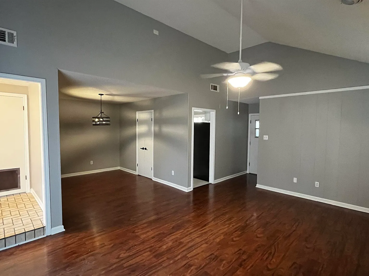 4 bed, 2.0 bath, 1557 sqft, $1,975 — Photo 3