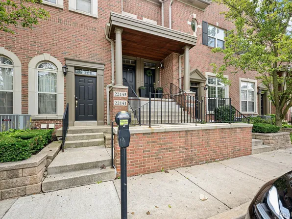 22147 W Village Dr, Dearborn, MI 48124