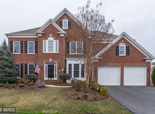 8928 Rhododendron Cir, Lorton, VA 22079