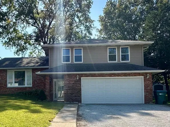 223 Weinel Dr, Smithton, IL 62285