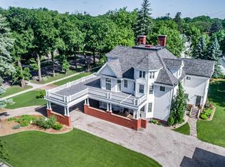 1103 Broadway N, Fargo, ND