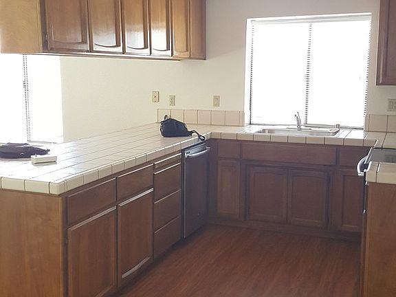 4th image of 7644 Ambrose Way