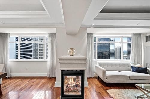 5th image of 1891 Curtis St Unit 1607-L
