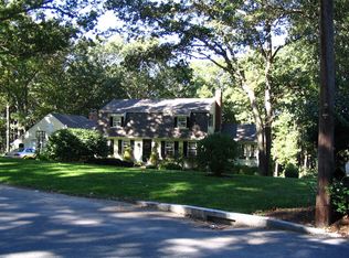 17 Overlook Dr, Chelmsford, MA 01824